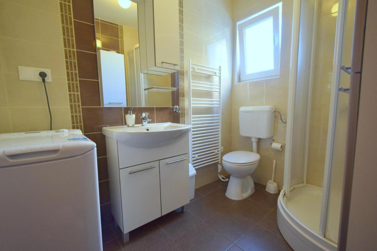 Apartments Marjolovic Njivice Εξωτερικό φωτογραφία